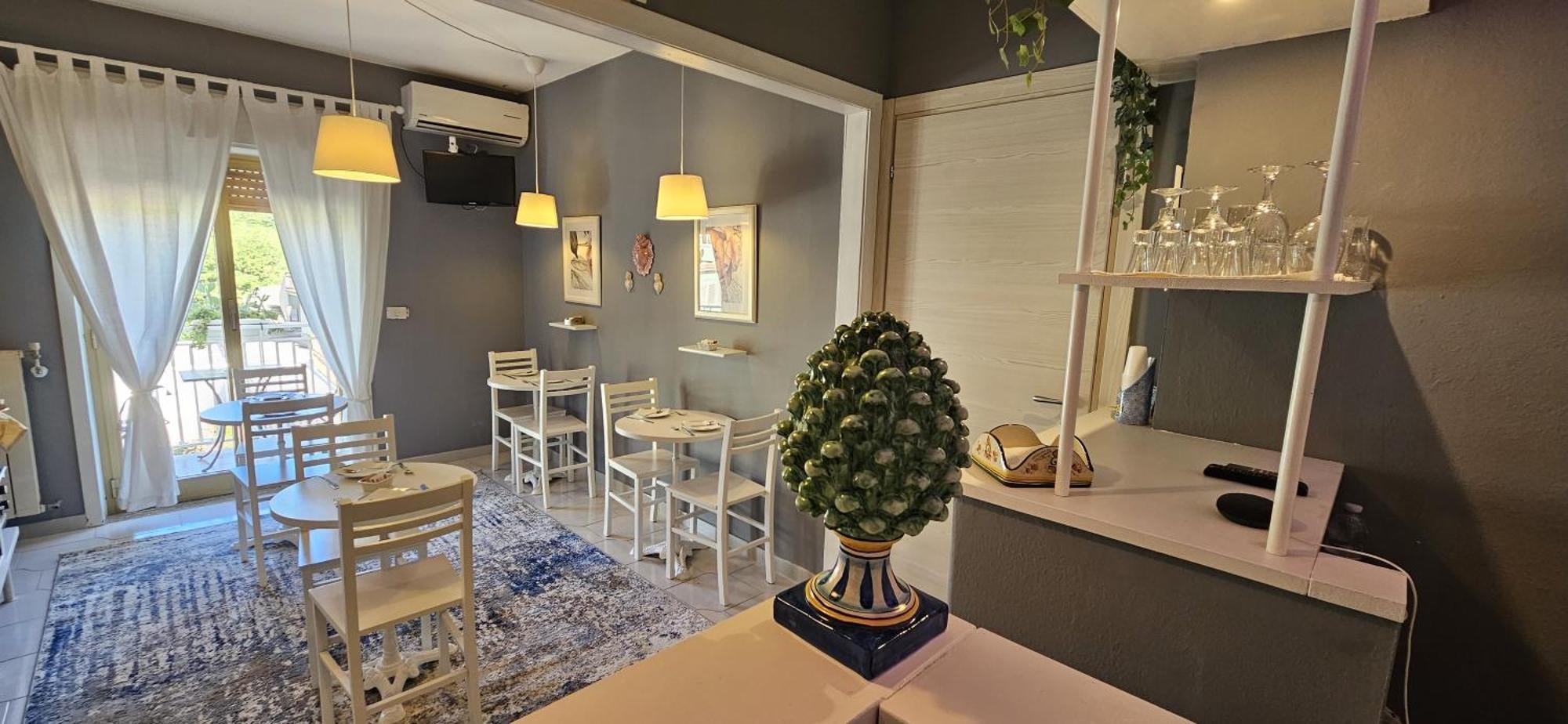 B&B Triskèles Giardini Naxos Exteriör bild
