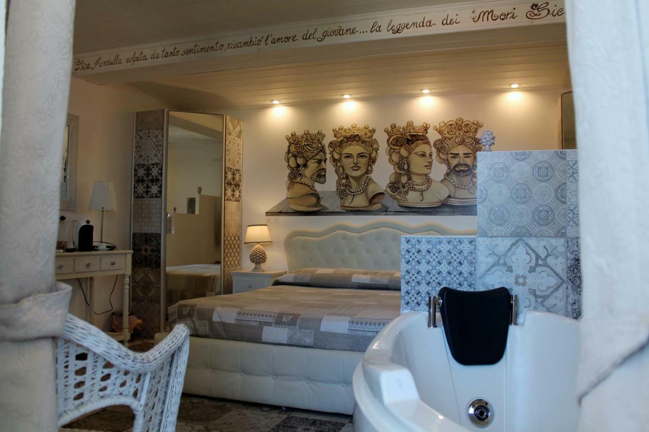 B&B Triskèles Giardini Naxos Exteriör bild