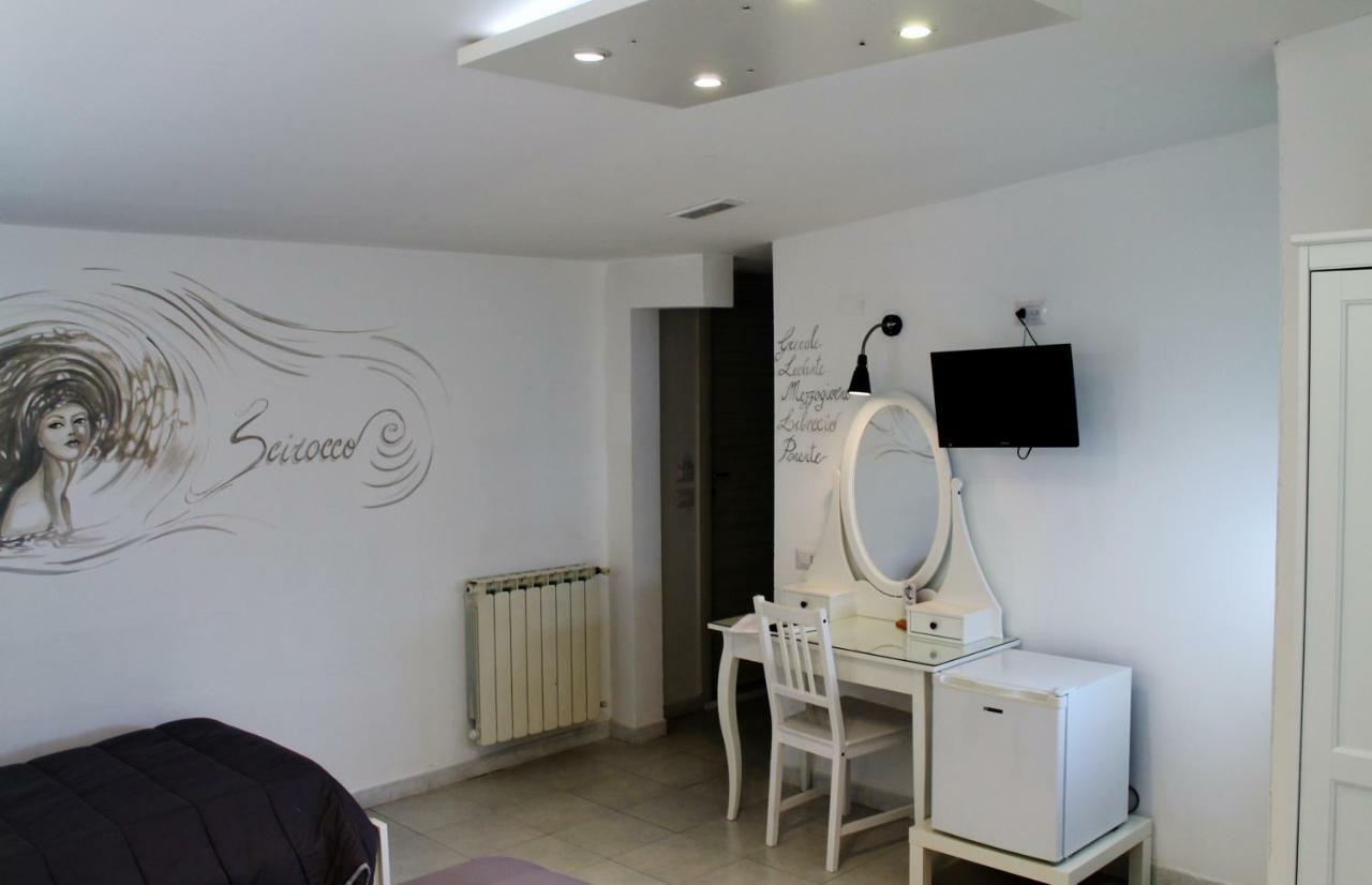 B&B Triskèles Giardini Naxos Exteriör bild