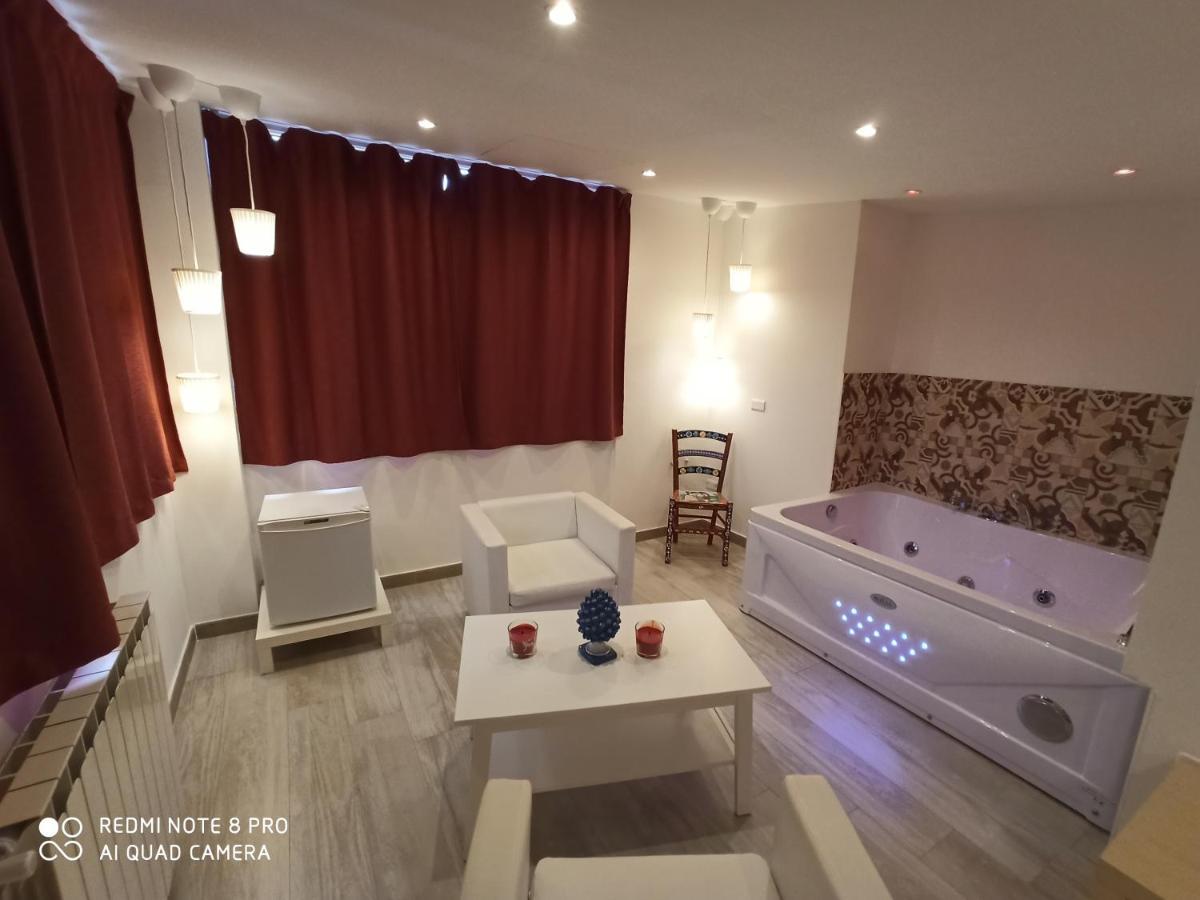 B&B Triskèles Giardini Naxos Exteriör bild