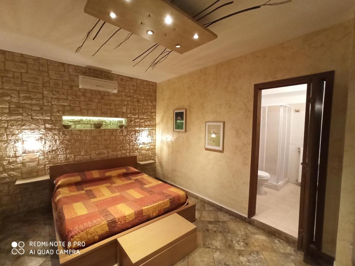 B&B Triskèles Giardini Naxos Exteriör bild